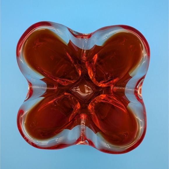 Vintage Chalet Canada Art Glass Bowl - Red Amberina Mid-Century Murano Style - Picture 3 of 5